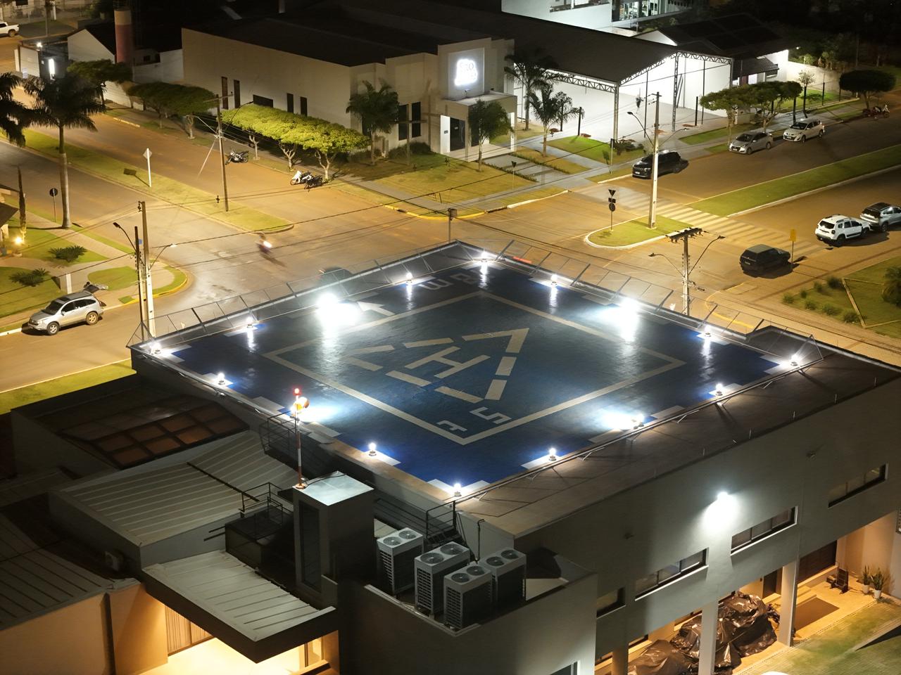 Pista e instalações de aeródromo